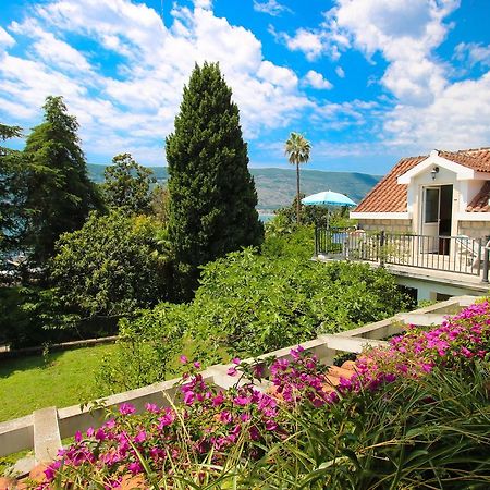Guest House Saga Herceg Novi Bagian luar foto