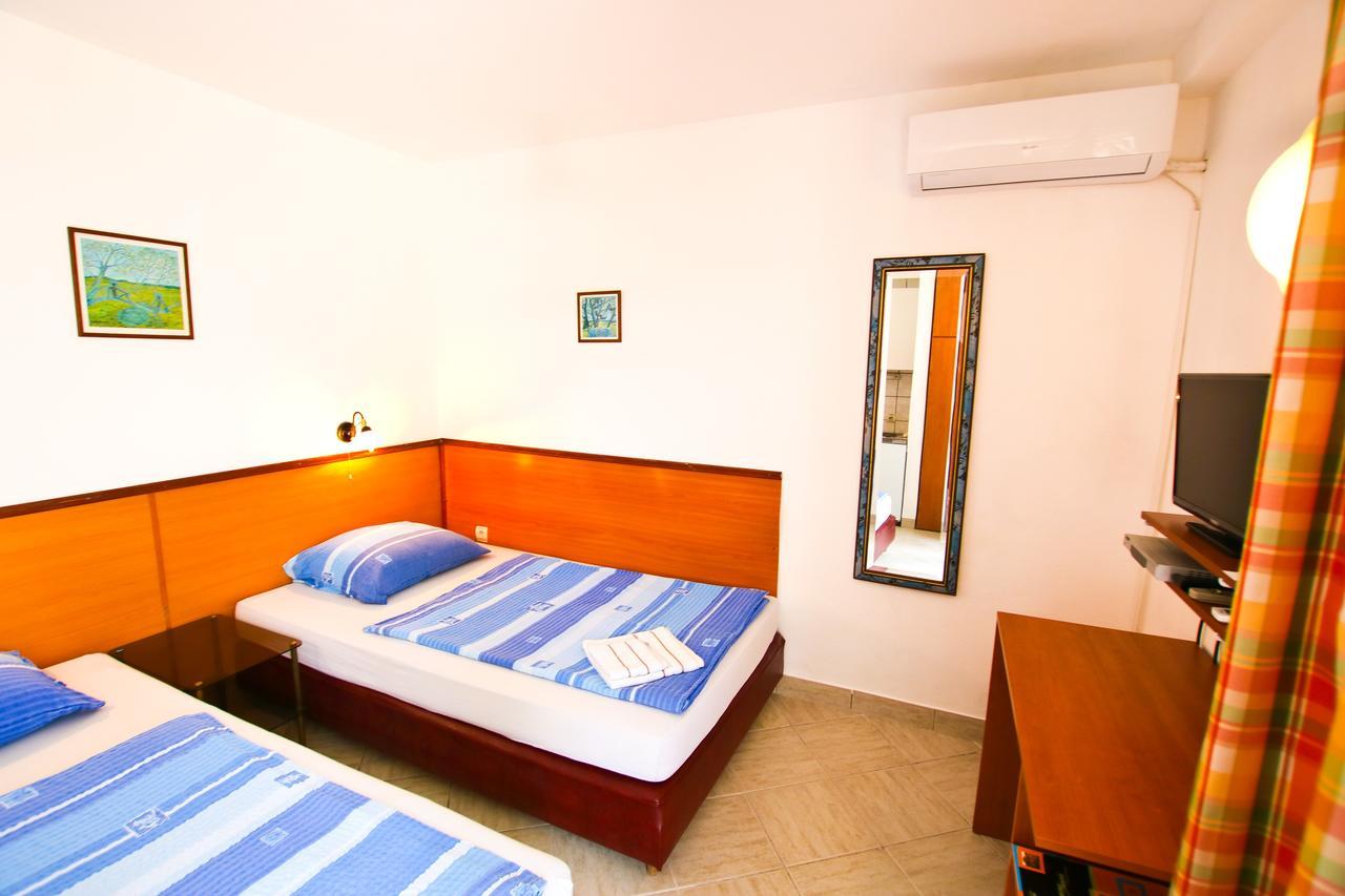 Guest House Saga Herceg Novi Bagian luar foto