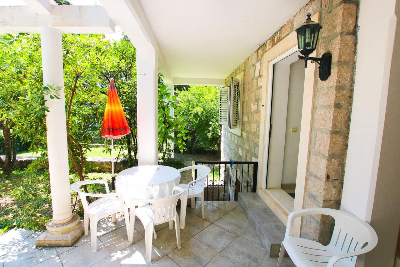 Guest House Saga Herceg Novi Bagian luar foto
