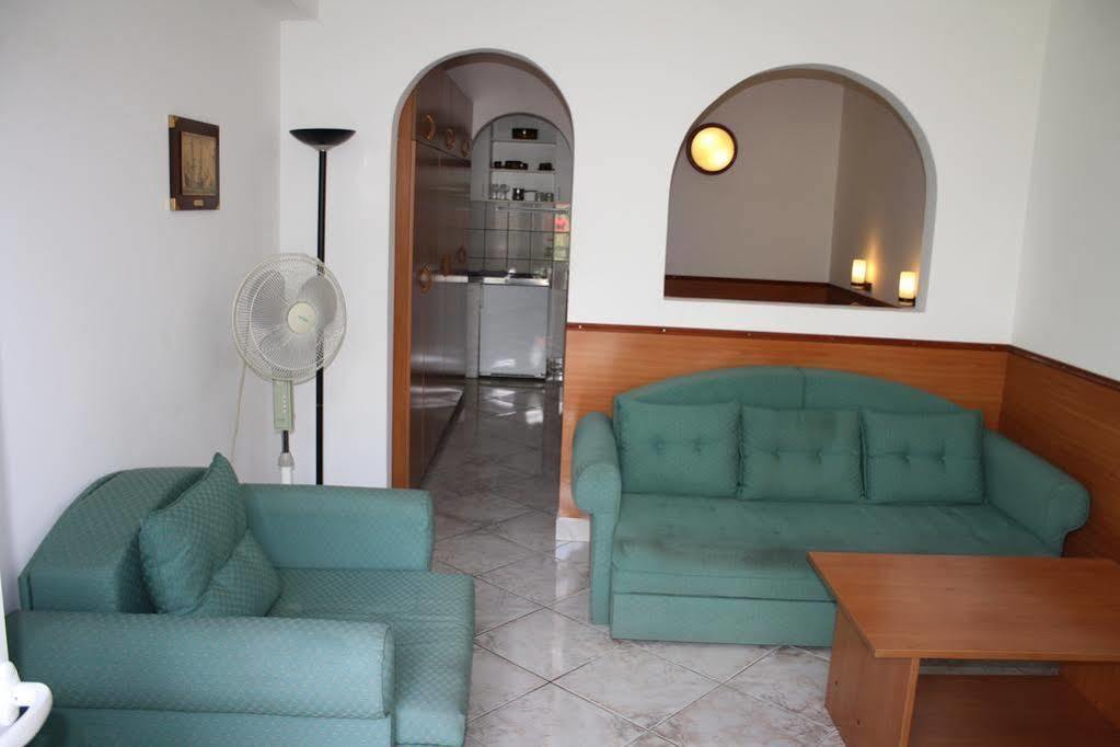 Guest House Saga Herceg Novi Bagian luar foto