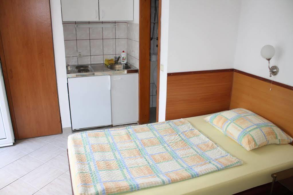Guest House Saga Herceg Novi Bagian luar foto